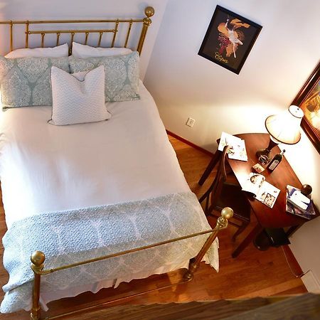 Summerhill Estate House Bed & Breakfast Kelowna Eksteriør bilde